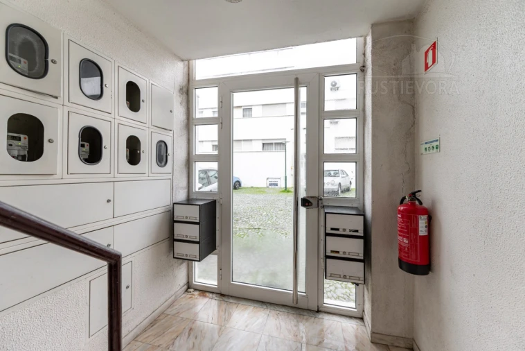 Apartamento T2 para Venda em Malagueira e Horta das Figueiras Foto 16