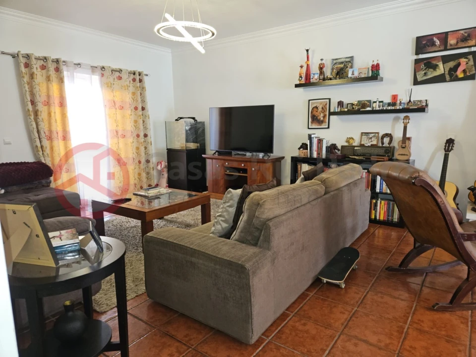 Moradia T3 para Venda em Gaio-Rosário e Sarilhos Pequenos Foto 12