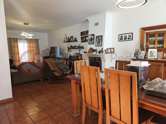 Moradia T3 para Venda em Gaio-Rosário e Sarilhos Pequenos Foto 9