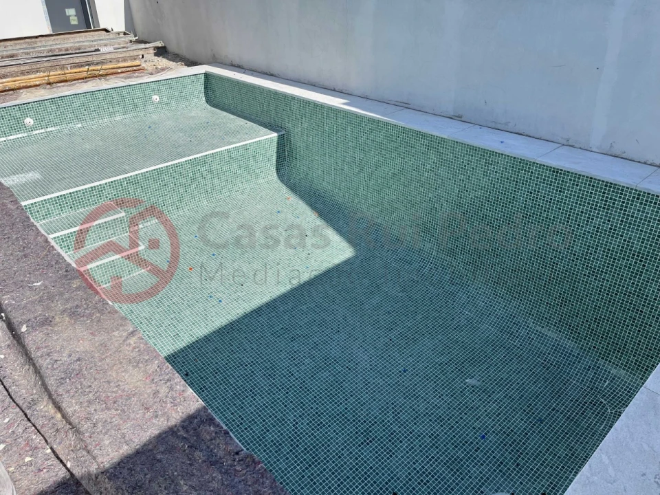 Moradia T4 para Venda em Fernao Ferro Foto 6