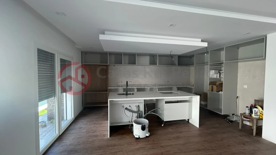 Moradia T4 para Venda em Fernao Ferro Foto 9