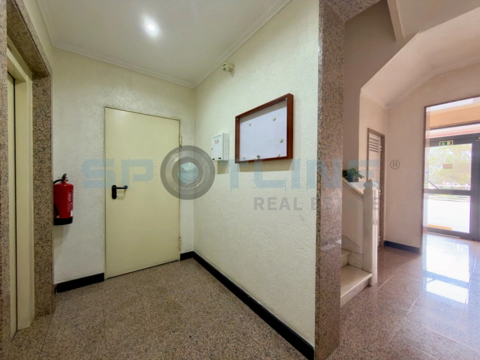 Apartamento T3 para Venda em Odivelas Foto 4