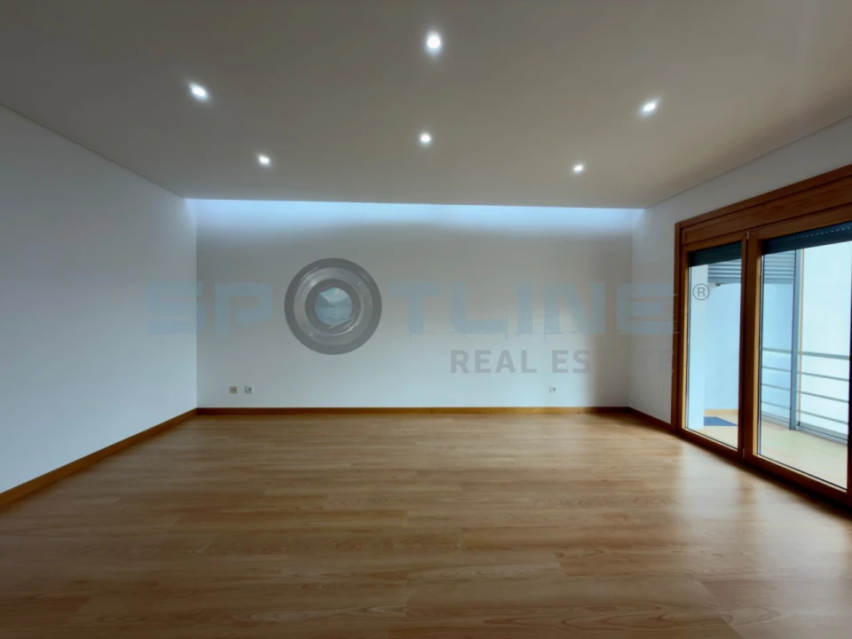 Apartamento T3 para Venda em Odivelas Foto 22