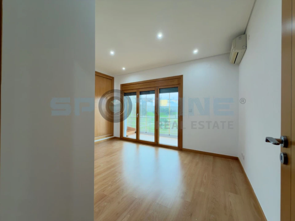 Apartamento T3 para Venda em Odivelas Foto 40