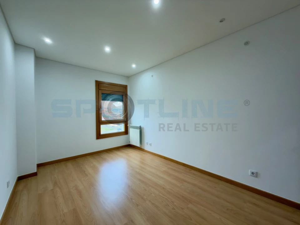 Apartamento T3 para Venda em Odivelas Foto 50