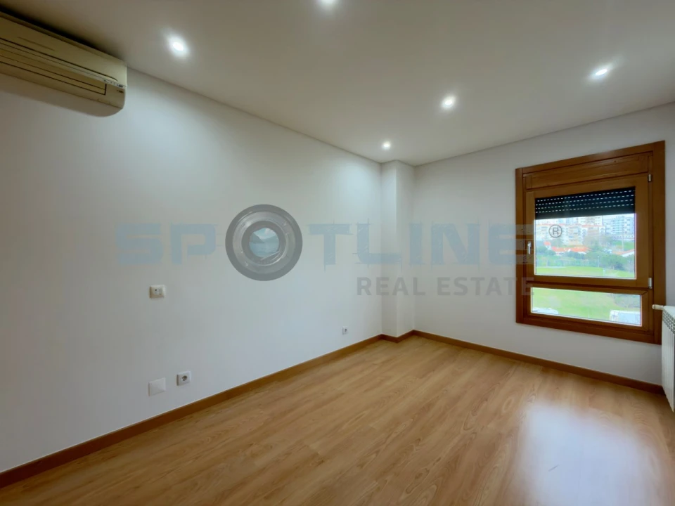 Apartamento T3 para Venda em Odivelas Foto 51