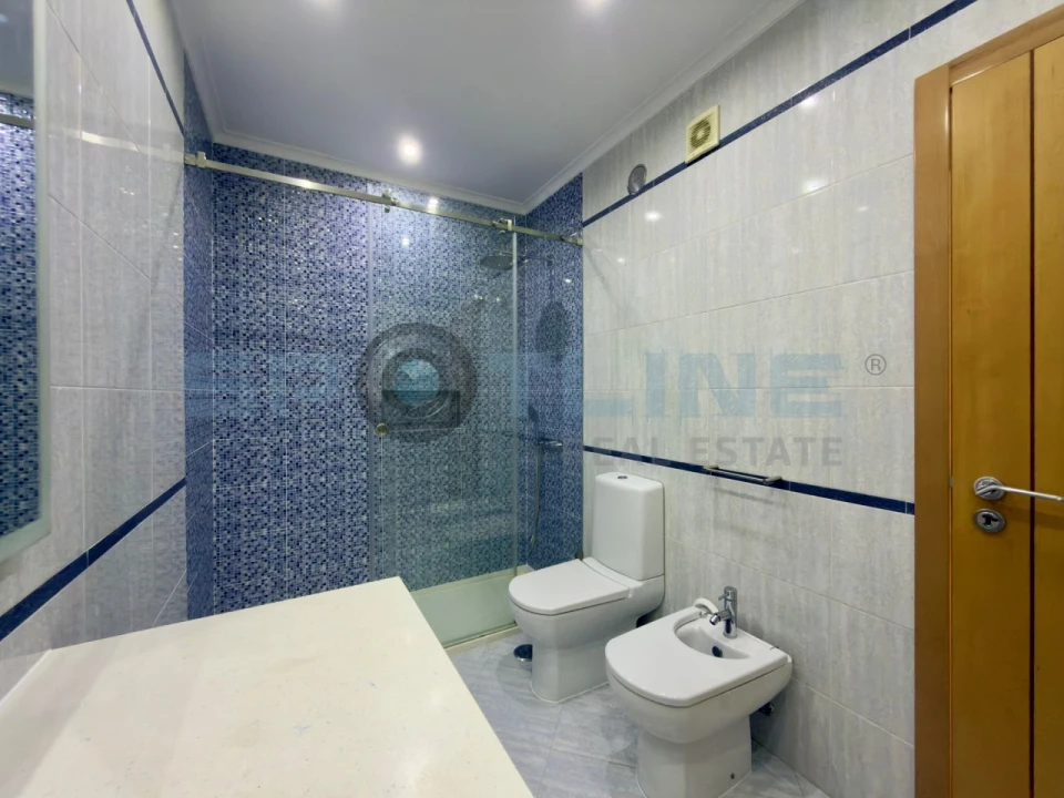 Apartamento T3 para Venda em Odivelas Foto 59