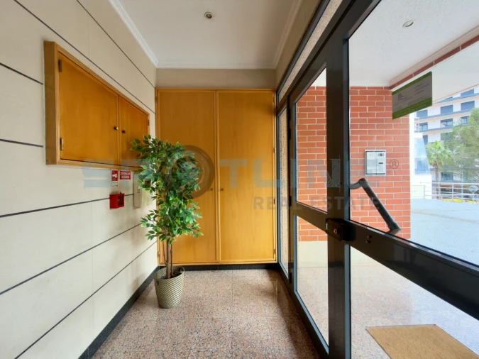 Apartamento T3 para Venda em Odivelas Foto 3