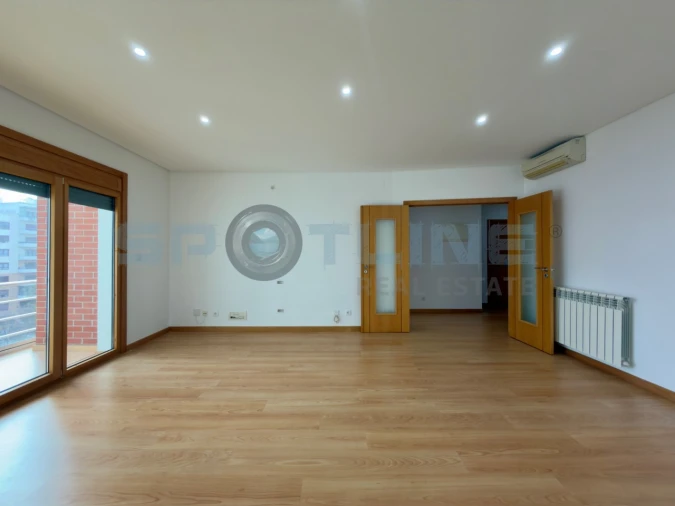 Apartamento T3 para Venda em Odivelas Foto 14