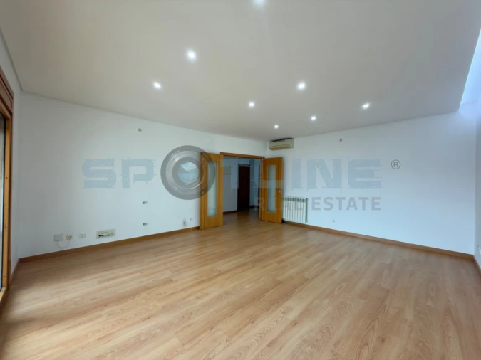 Apartamento T3 para Venda em Odivelas Foto 20