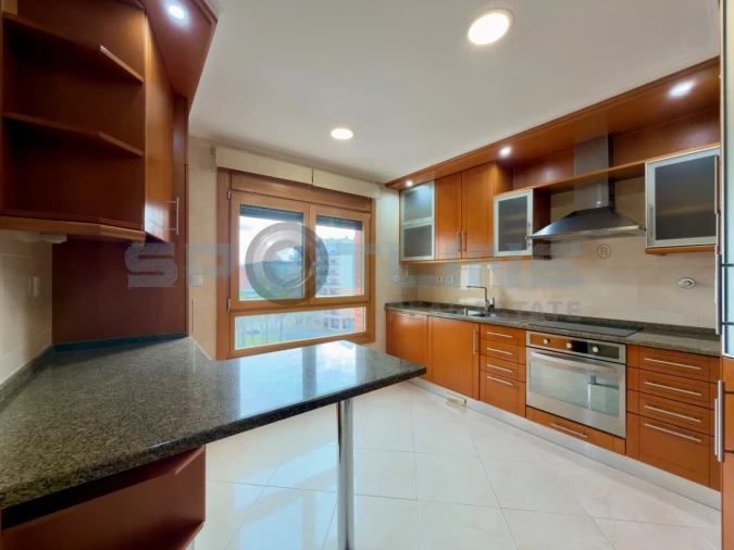 Apartamento T3 para Venda em Odivelas Foto 24