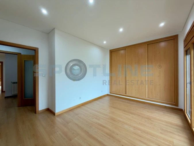 Apartamento T3 para Venda em Odivelas Foto 45