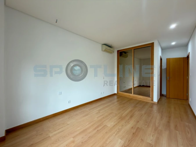Apartamento T3 para Venda em Odivelas Foto 66