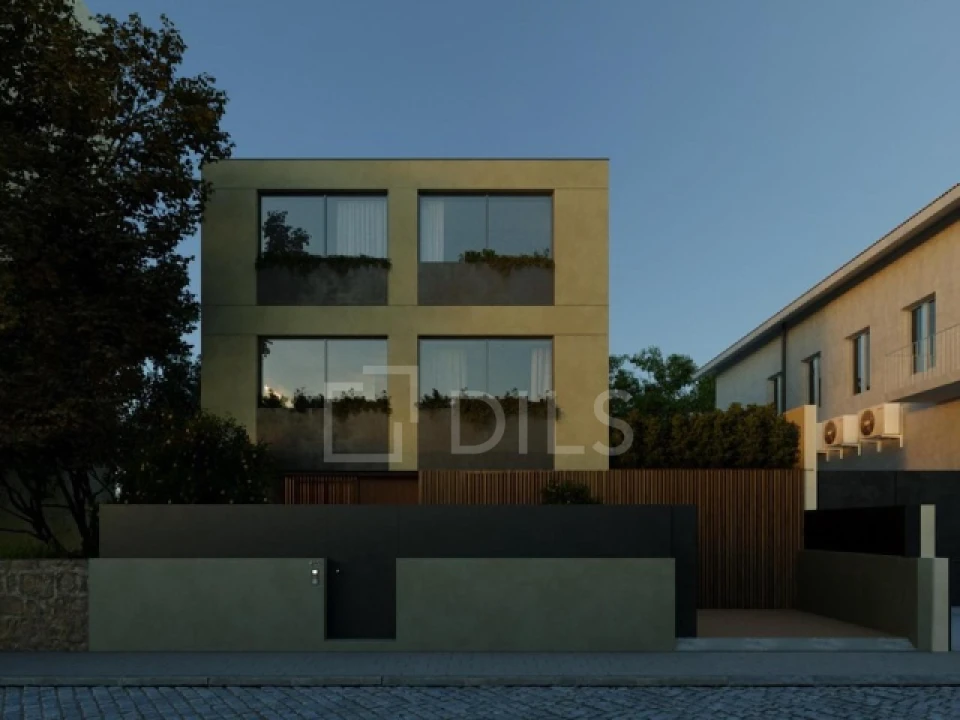 Moradia T3 para Venda em Aldoar, Foz do Douro e Nevogilde Foto 2