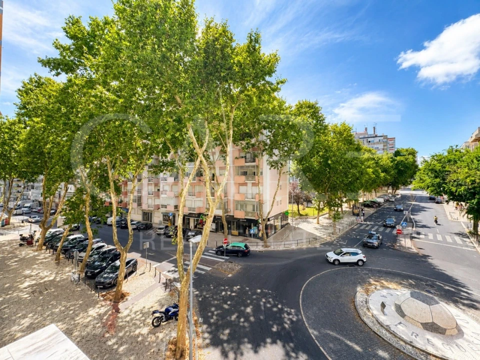 Apartamento T3 para Venda em Benfica Foto 10