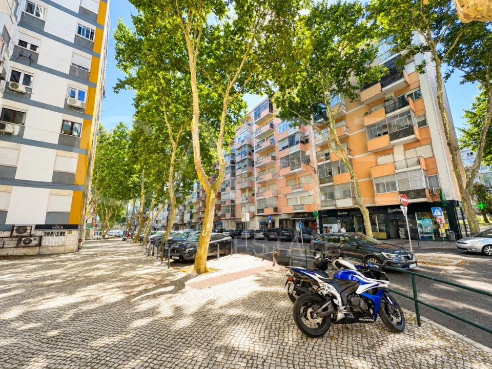 Apartamento T3 para Venda em Benfica Foto 27