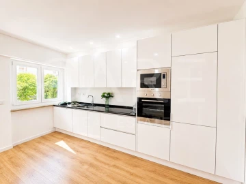 Apartamento T3 para Venda em Benfica
