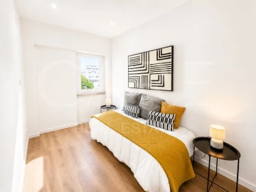 Apartamento T3 para Venda em Benfica