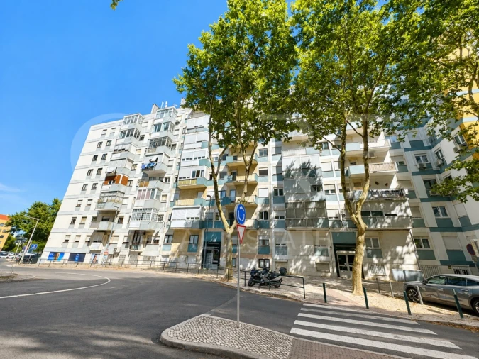 Apartamento T3 para Venda em Benfica Foto 29