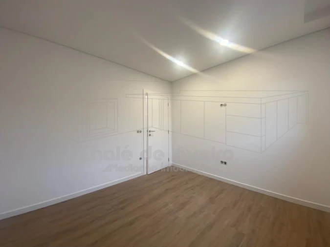 Moradia T3 para Venda em Gafanha da Nazaré Foto 9