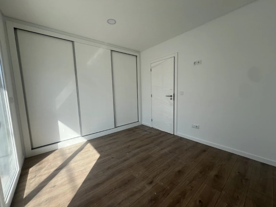 Moradia T4 para Venda em Fernao Ferro Foto 6