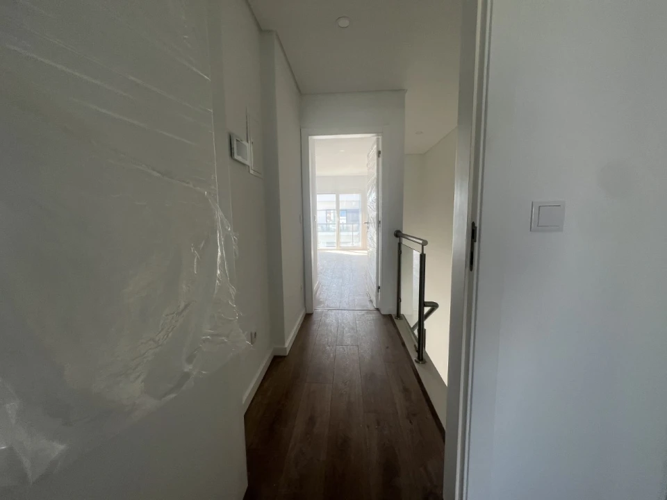 Moradia T4 para Venda em Fernao Ferro Foto 15