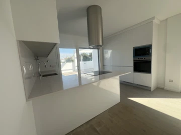 Moradia T4 para Venda em Fernao Ferro