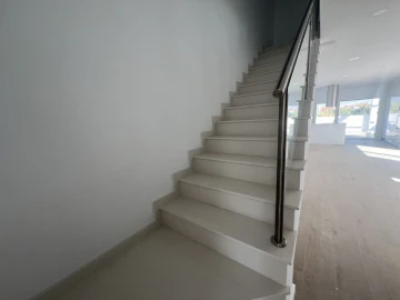 Moradia T4 para Venda em Fernao Ferro