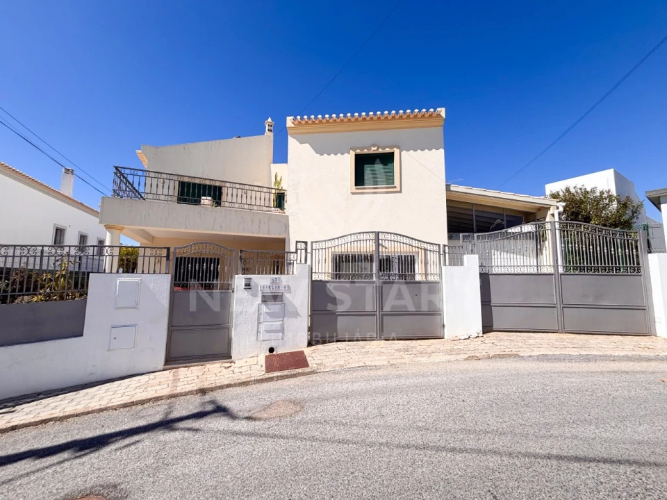 Moradia T4 para Venda em Tavira (Santa Maria e Santiago) Foto 2