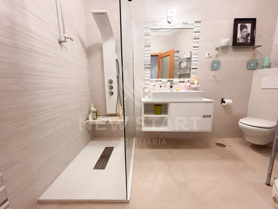 Moradia T4 para Venda em Tavira (Santa Maria e Santiago) Foto 6