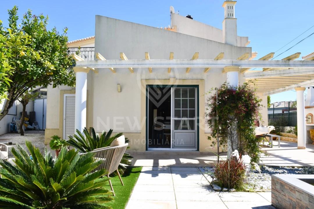 Moradia T4 para Venda em Tavira (Santa Maria e Santiago) Foto 24