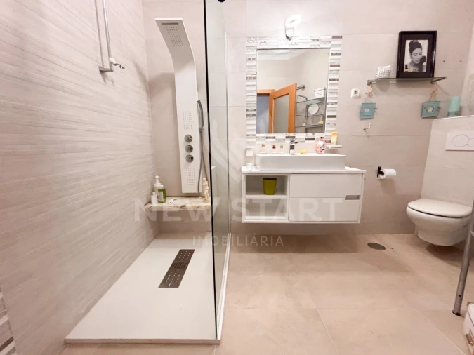 Moradia T4 para Venda em Tavira (Santa Maria e Santiago) Foto 6