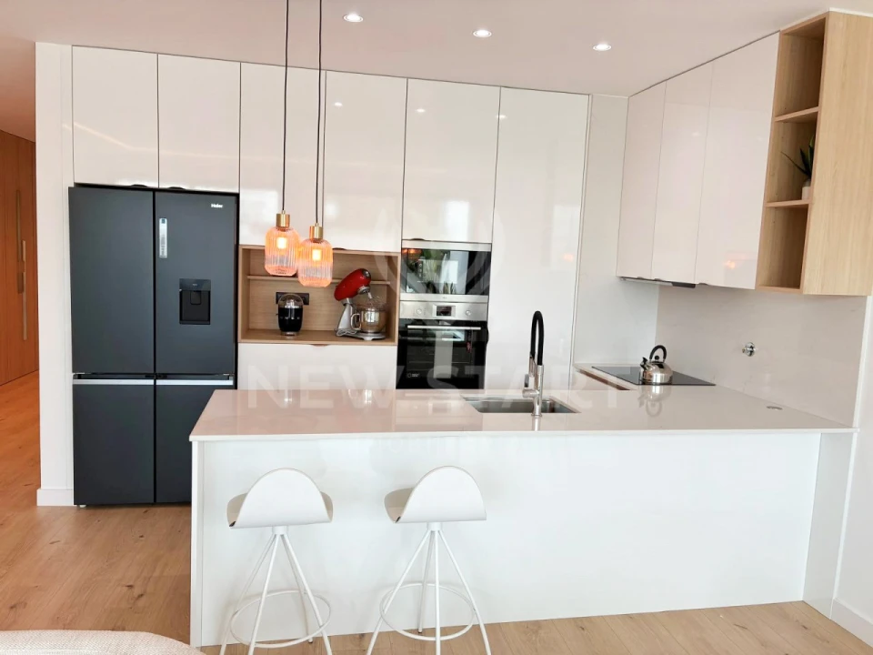 Moradia T3 para Venda em Quelfes Foto 4