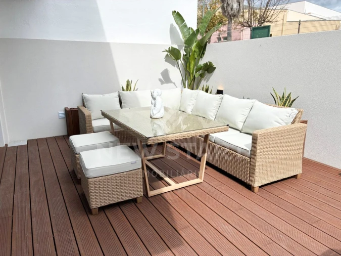 Moradia T3 para Venda em Quelfes Foto 1