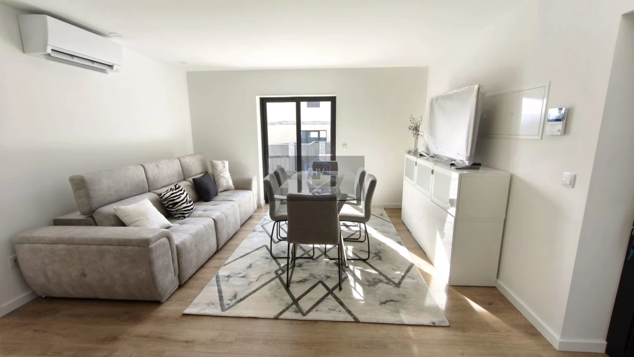 Apartamento T1 para Venda em Travassos Foto 1