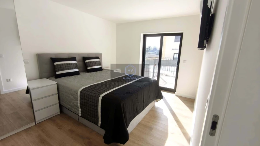 Apartamento T1 para Venda em Travassos Foto 5