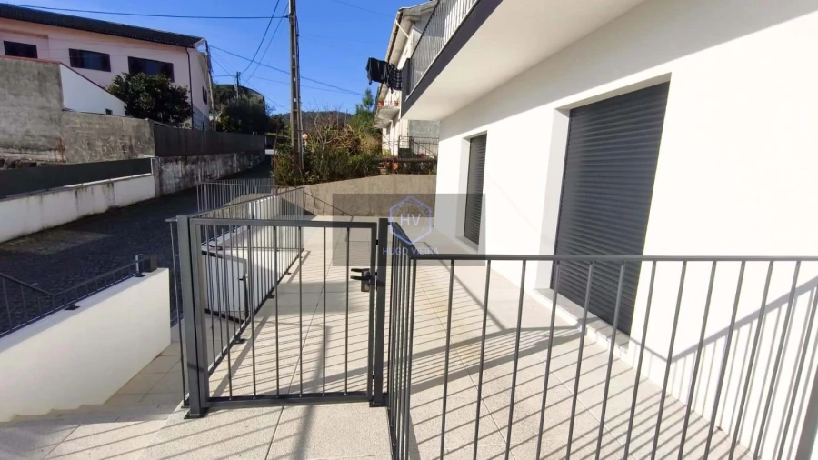 Apartamento T1 para Venda em Travassos Foto 8