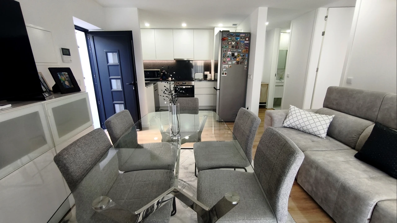 Apartamento T1 para Venda em Travassos Foto 9