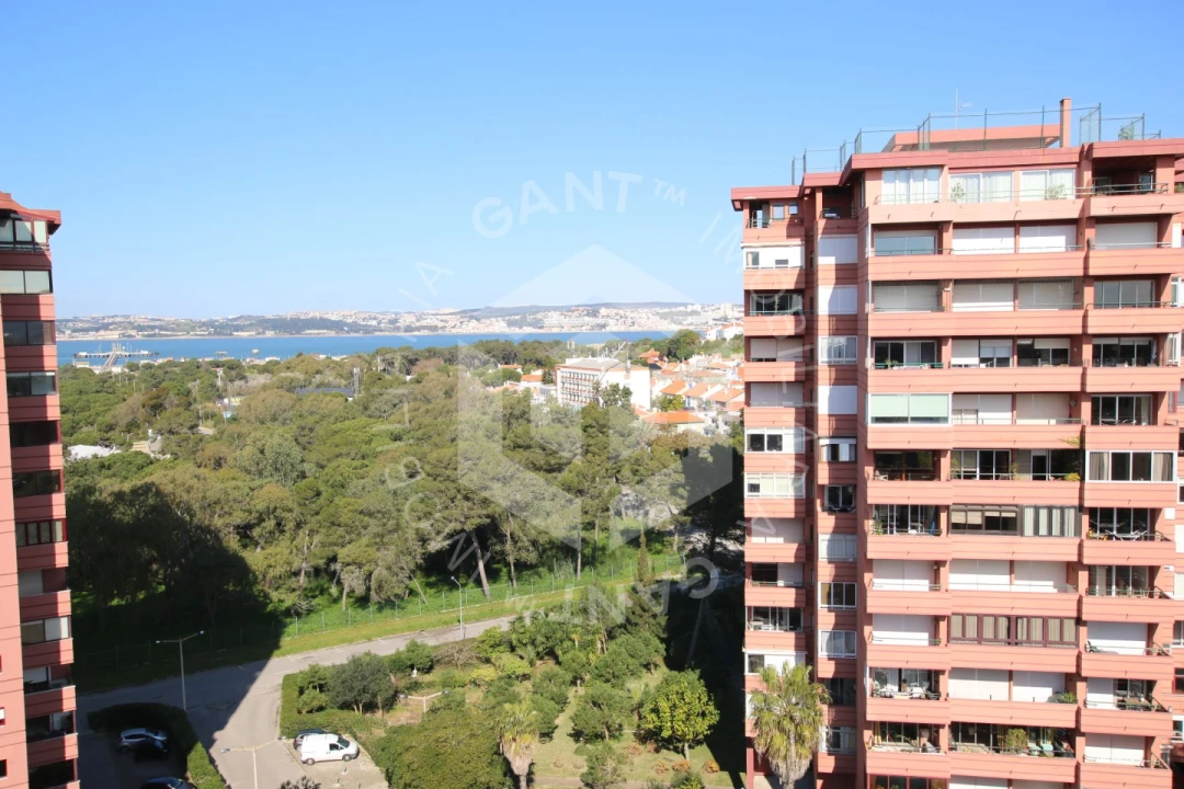 Apartamento T3 para Venda em Costa da Caparica Foto 25