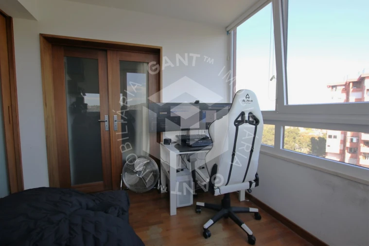 Apartamento T3 para Venda em Costa da Caparica Foto 23