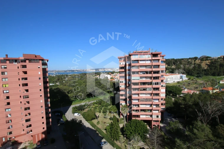 Apartamento T3 para Venda em Costa da Caparica Foto 24