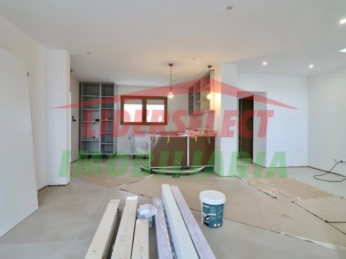 Moradia T3 para Venda em Silveira Foto 6