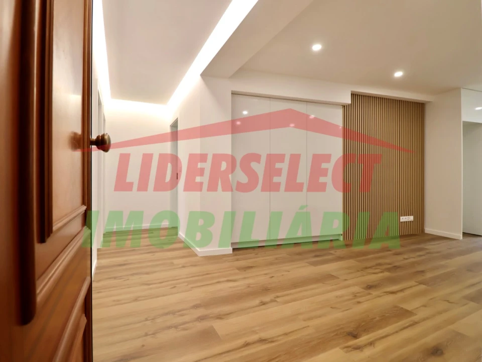 Apartamento T2 para Venda em Malveira e São Miguel de Alcainça Foto 7