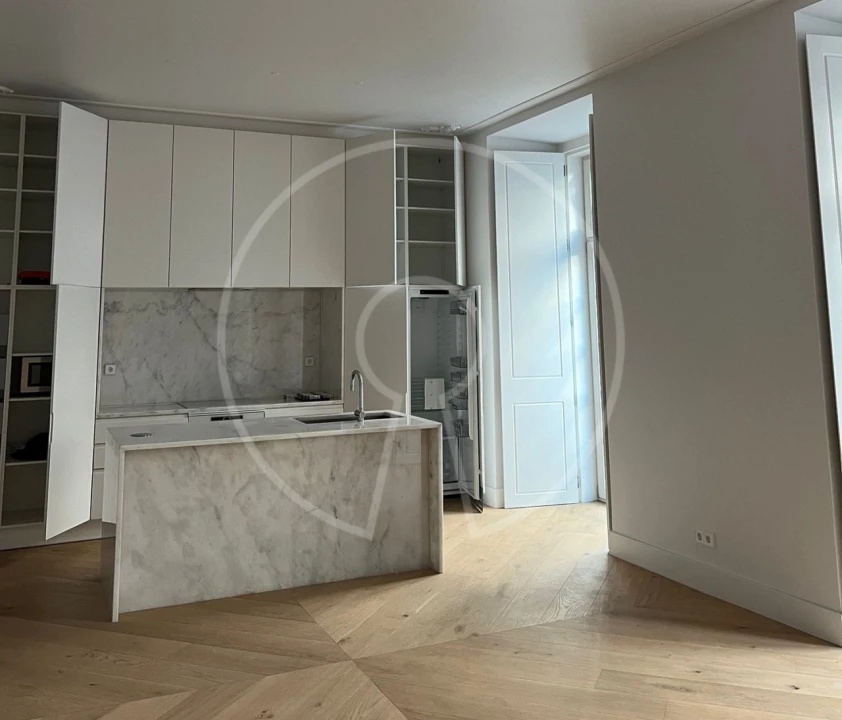 Apartamento T2 para Venda em Santa Maria Maior Foto 2