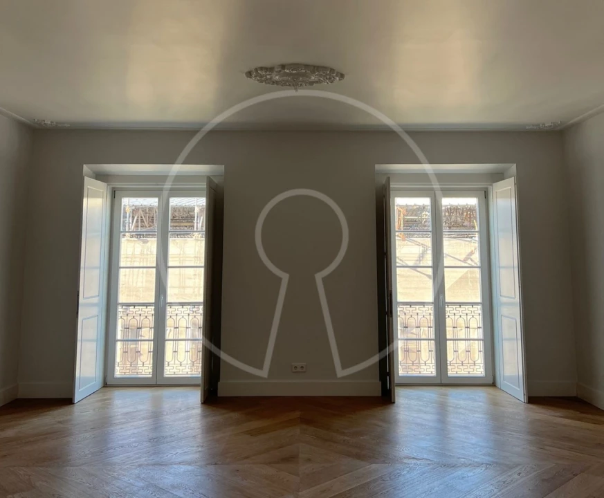 Apartamento T2 para Venda em Santa Maria Maior Foto 3