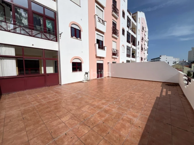 Apartamento T2 para Venda em Sines Foto 2