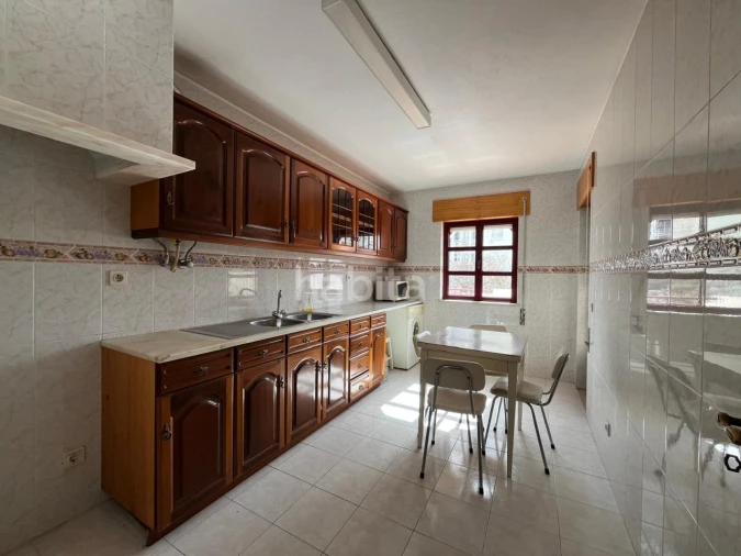 Apartamento T2 para Venda em Sines Foto 3