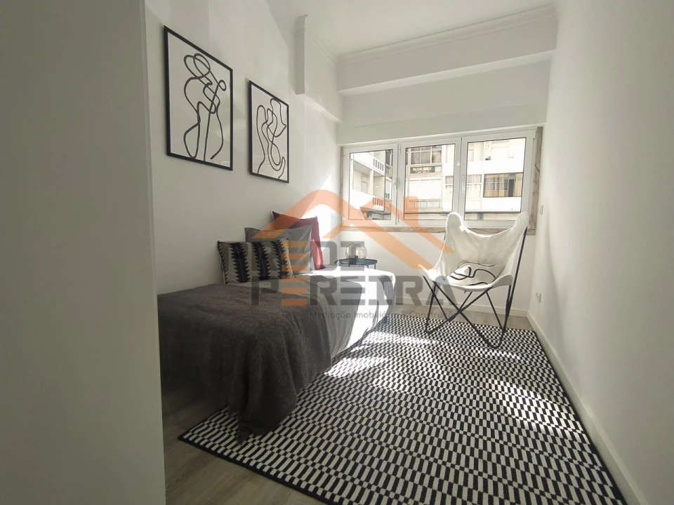 Apartamento T3 para Venda em Benfica Foto 9