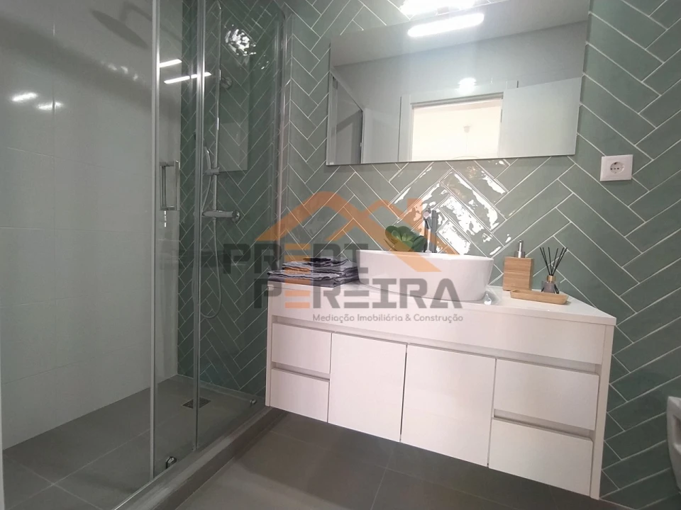 Apartamento T3 para Venda em Benfica Foto 17