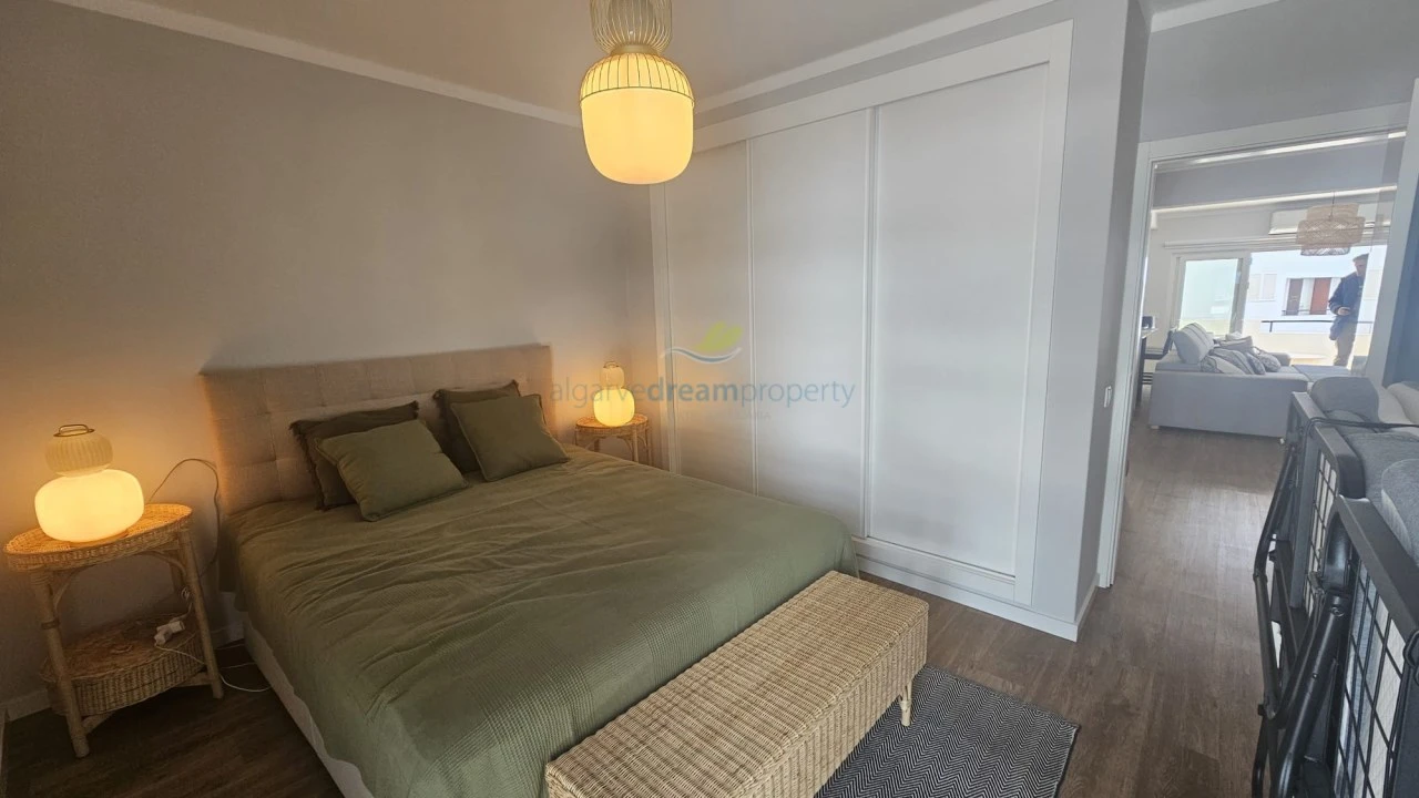 Apartamento T1 para Venda em Quarteira Foto 7